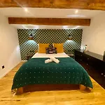 'le Loft' Jacuzzi Standing En Centre